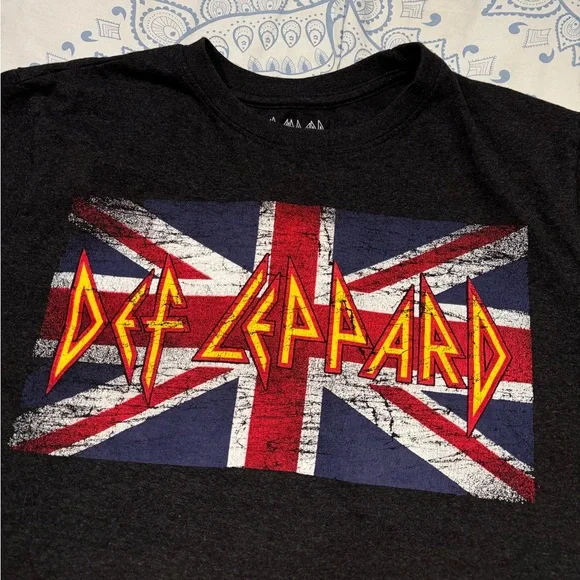 Def Leppard Shirt Large - Picture 2 of 3